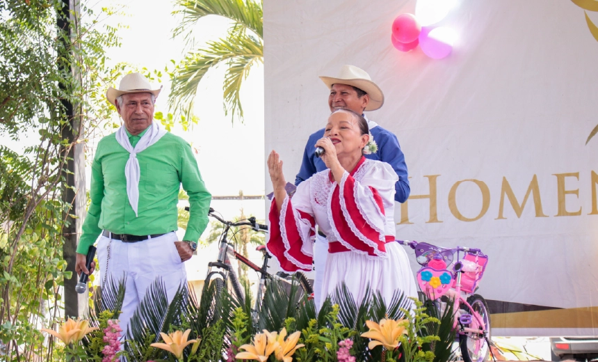 los compadritos celebran la vida en Guayaquil